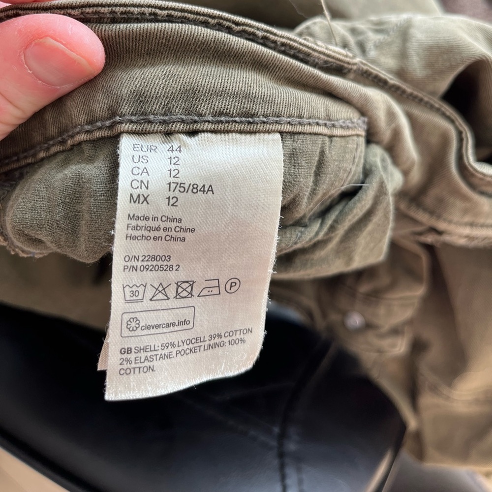 FREE with any purchase - Olive Cargo Pants size 12 - Picture 7 of 7